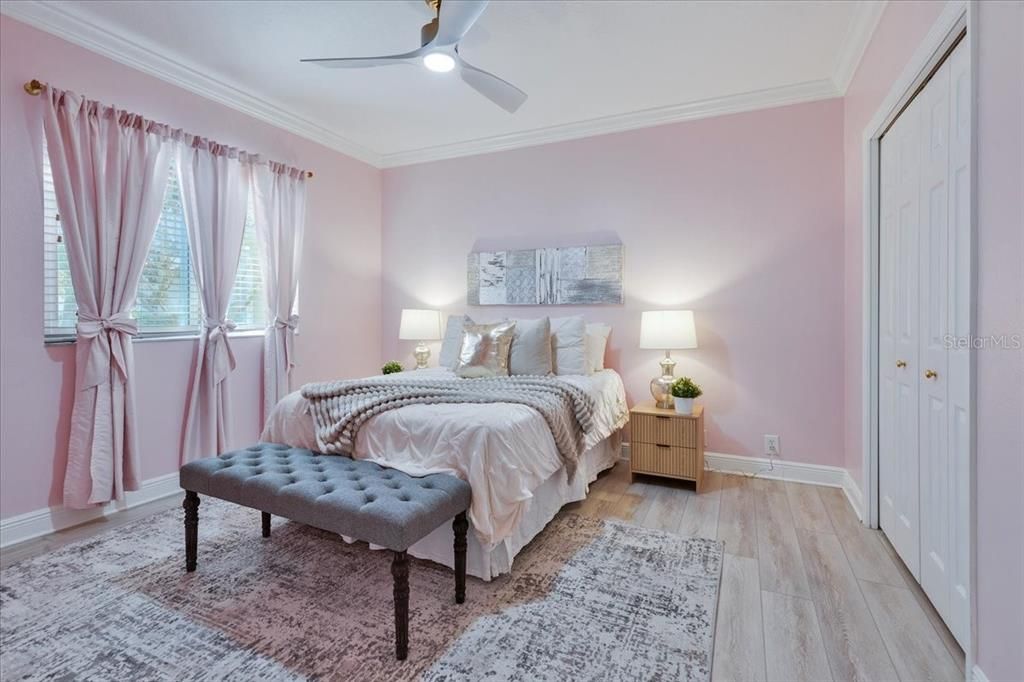 En Venta: $1,400,000 (4 camas, 3 baños, 3548 Pies cuadrados)