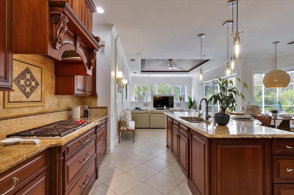 En Venta: $1,400,000 (4 camas, 3 baños, 3548 Pies cuadrados)