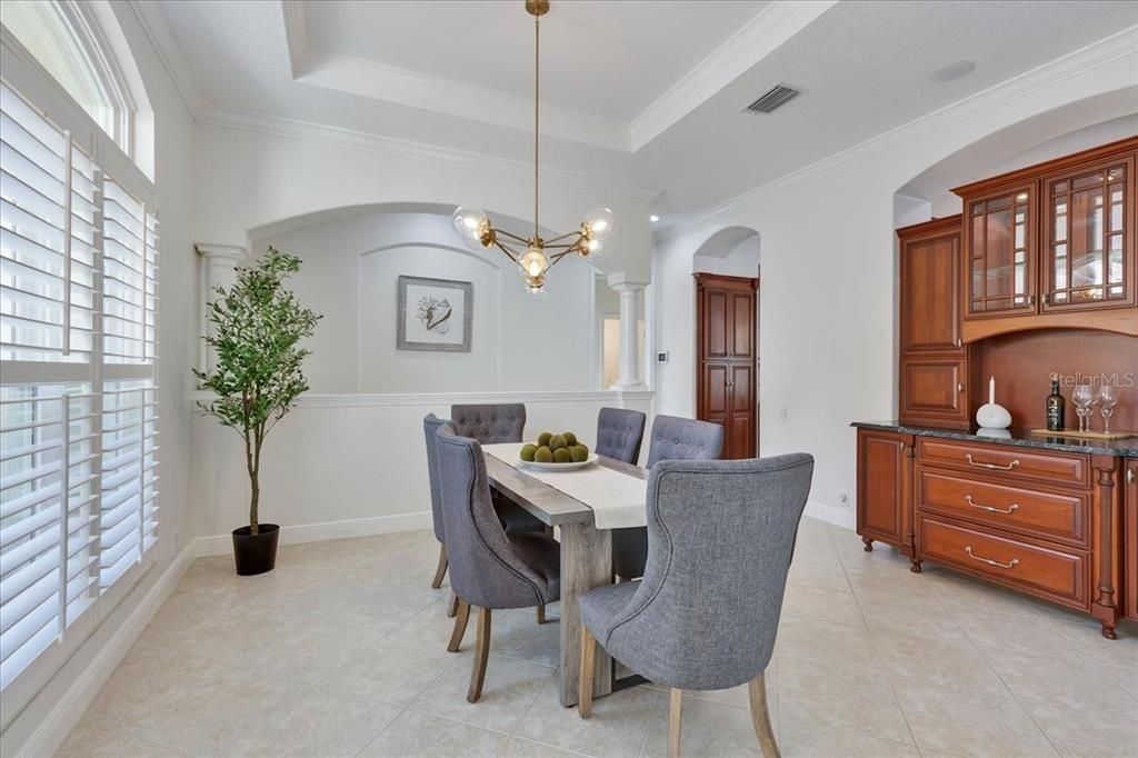 En Venta: $1,400,000 (4 camas, 3 baños, 3548 Pies cuadrados)