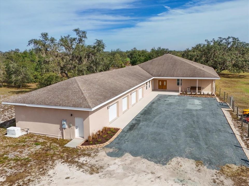 For Sale: $1,250,000 (3 beds, 3 baths, 3767 Square Feet)