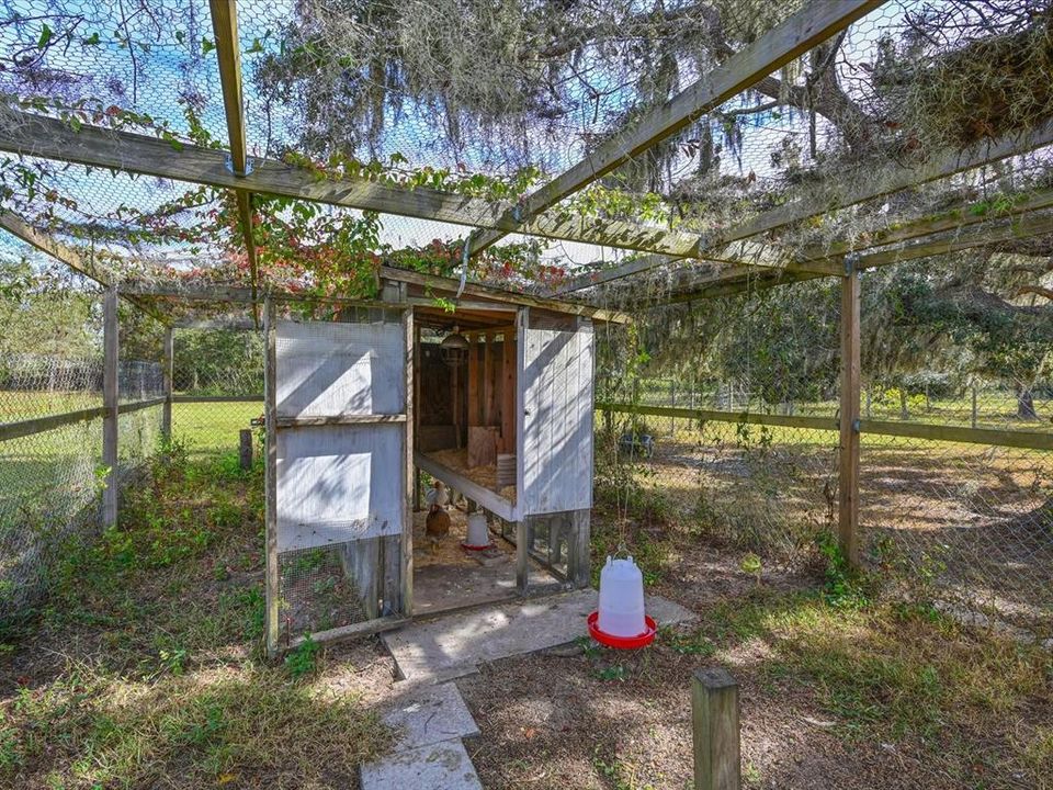 For Sale: $1,250,000 (3 beds, 3 baths, 3767 Square Feet)