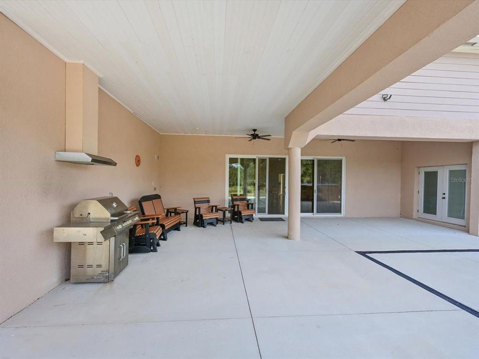 For Sale: $1,250,000 (3 beds, 3 baths, 3767 Square Feet)