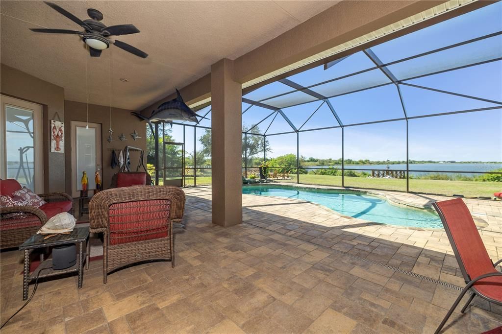 待售: $1,595,000 (3 贝兹, 3 浴室, 3647 平方英尺)