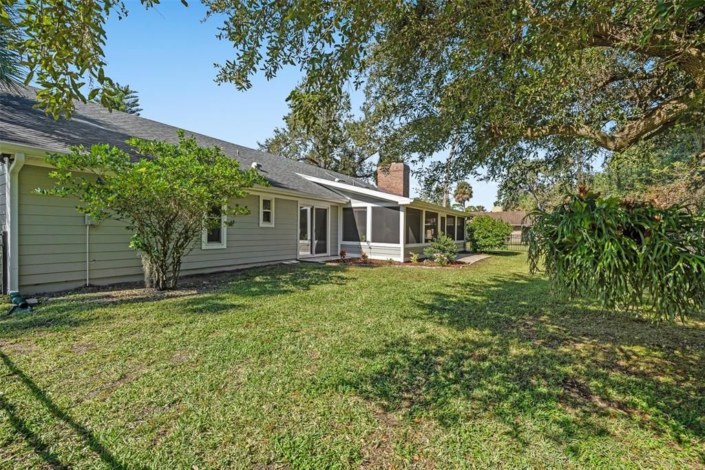 合同活跃: $369,000 (3 贝兹, 2 浴室, 1767 平方英尺)