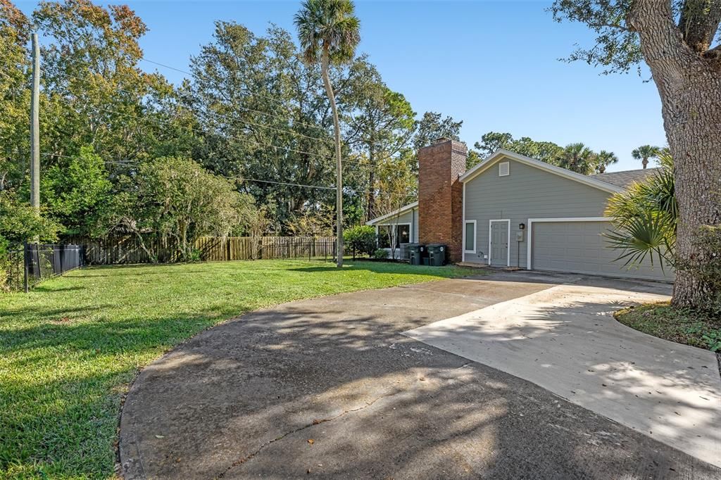 合同活跃: $369,000 (3 贝兹, 2 浴室, 1767 平方英尺)