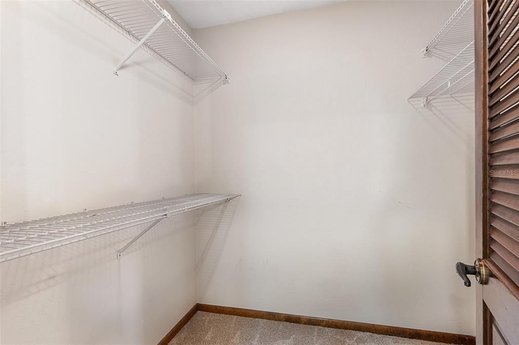 合同活跃: $369,000 (3 贝兹, 2 浴室, 1767 平方英尺)