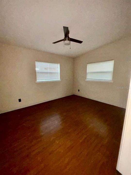 En Renta: $2,050 (3 camas, 2 baños, 1100 Pies cuadrados)