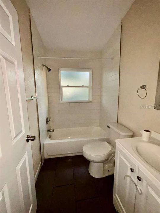 En Renta: $2,050 (3 camas, 2 baños, 1100 Pies cuadrados)