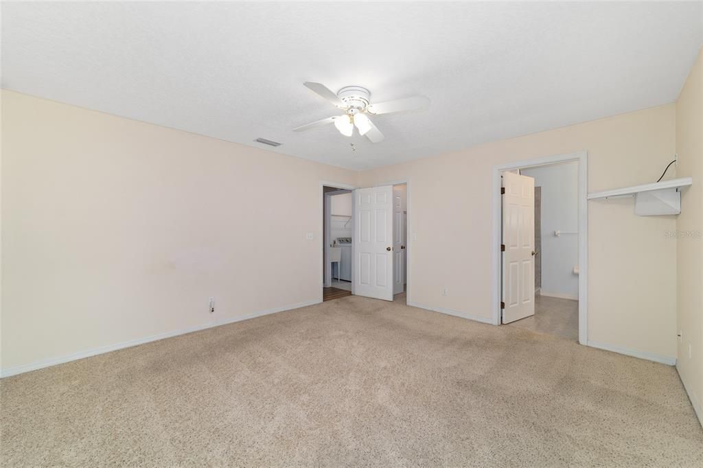 For Sale: $275,900 (3 beds, 2 baths, 1604 Square Feet)