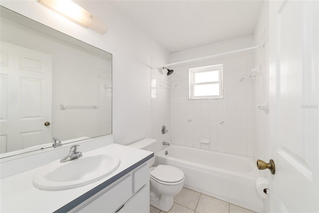 For Sale: $275,900 (3 beds, 2 baths, 1604 Square Feet)