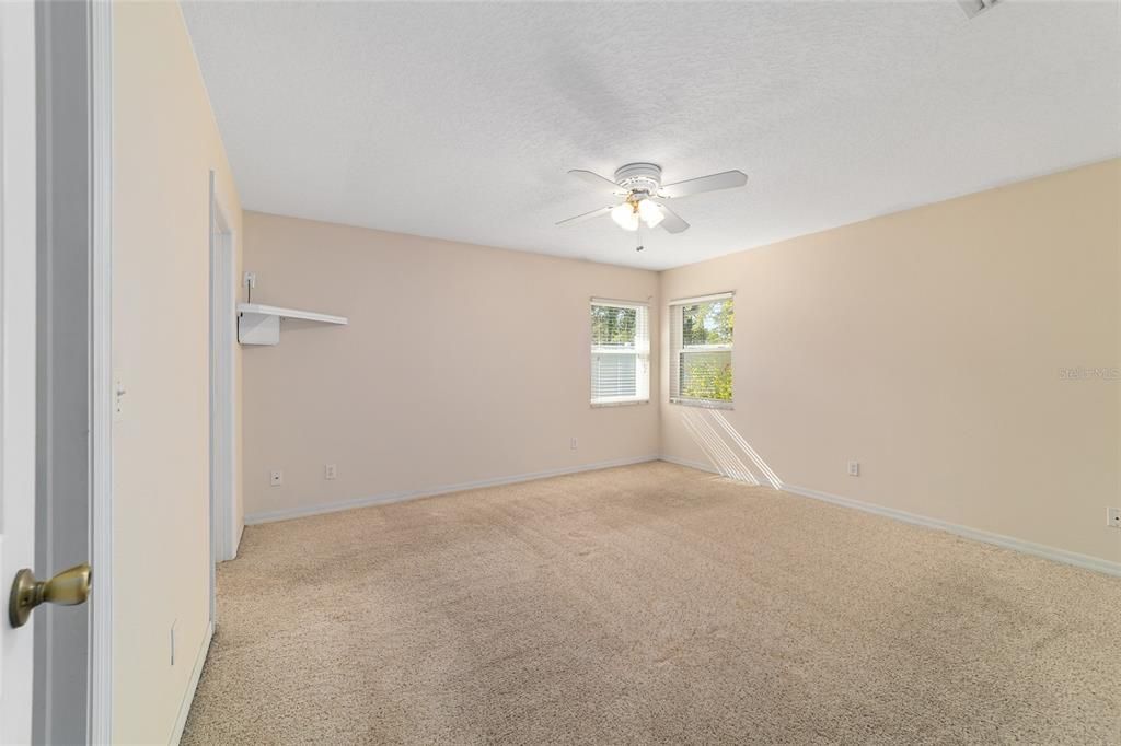 For Sale: $275,900 (3 beds, 2 baths, 1604 Square Feet)