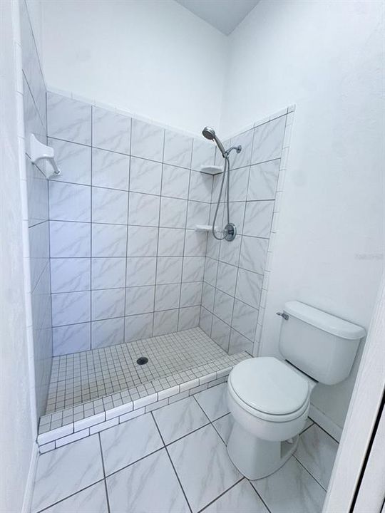 Active With Contract: $475,900 (4 beds, 3 baths, 1923 Square Feet)