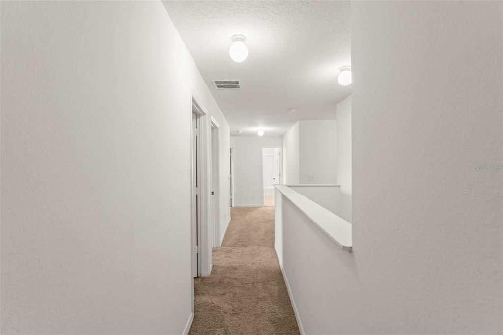 На продажу: $449,000 (6 спален, 2 ванн, 3040 Квадратных фут)