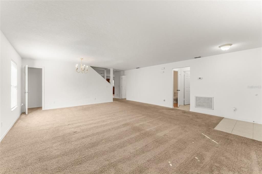 На продажу: $449,000 (6 спален, 2 ванн, 3040 Квадратных фут)