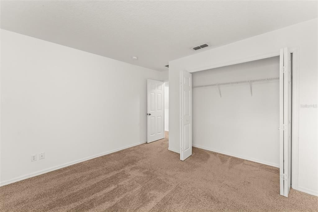 На продажу: $449,000 (6 спален, 2 ванн, 3040 Квадратных фут)