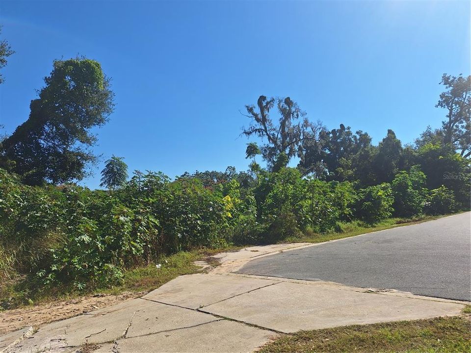 На продажу: $380,000 (6.73 acres)