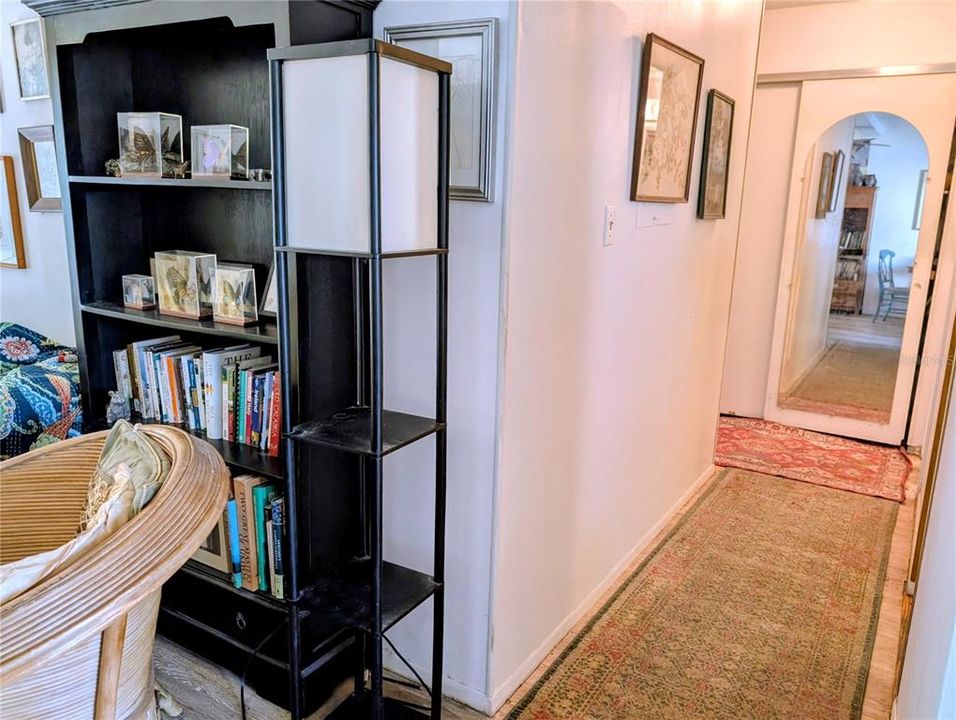 合同活跃: $57,000 (1 贝兹, 1 浴室, 576 平方英尺)