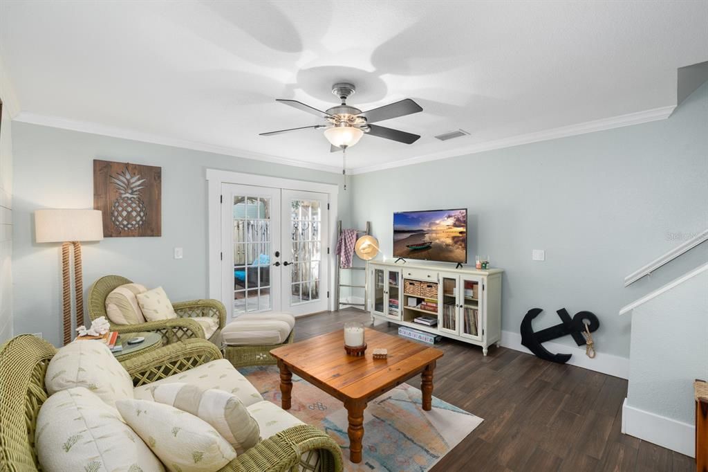 For Sale: $235,000 (2 beds, 2 baths, 1110 Square Feet)