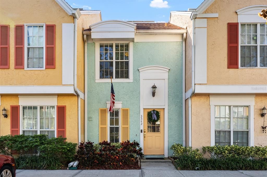 For Sale: $235,000 (2 beds, 2 baths, 1110 Square Feet)