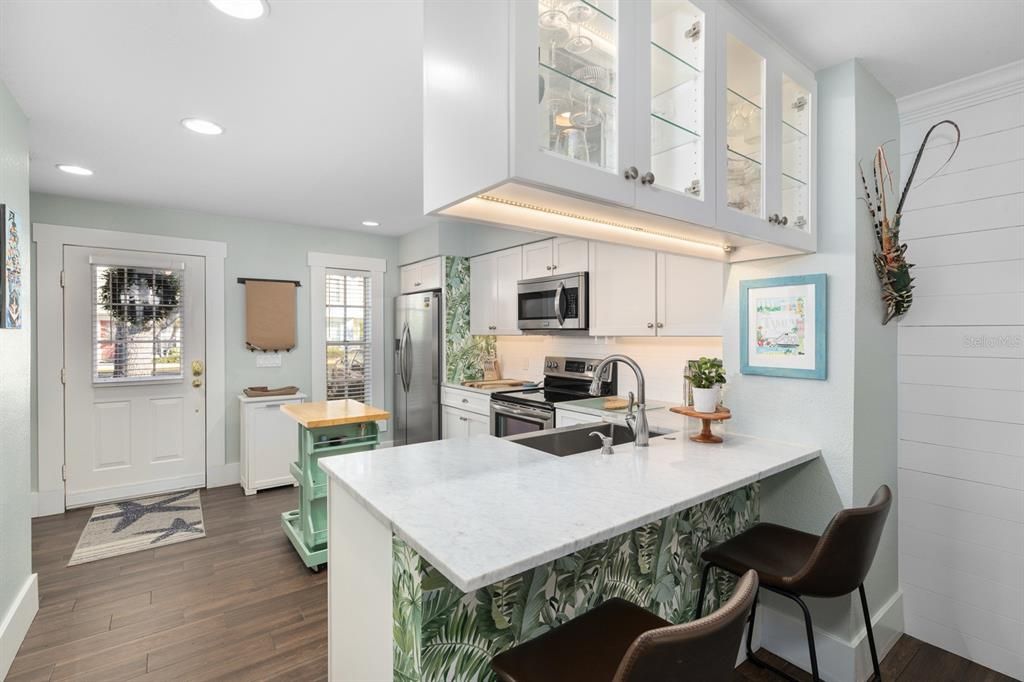 For Sale: $235,000 (2 beds, 2 baths, 1110 Square Feet)