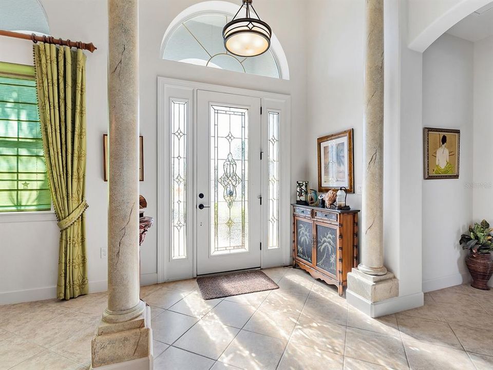 For Sale: $699,000 (3 beds, 3 baths, 2569 Square Feet)