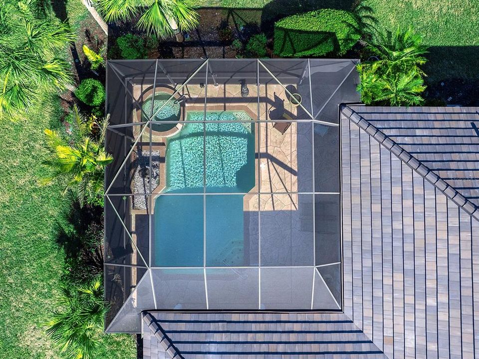 For Sale: $699,000 (3 beds, 3 baths, 2569 Square Feet)