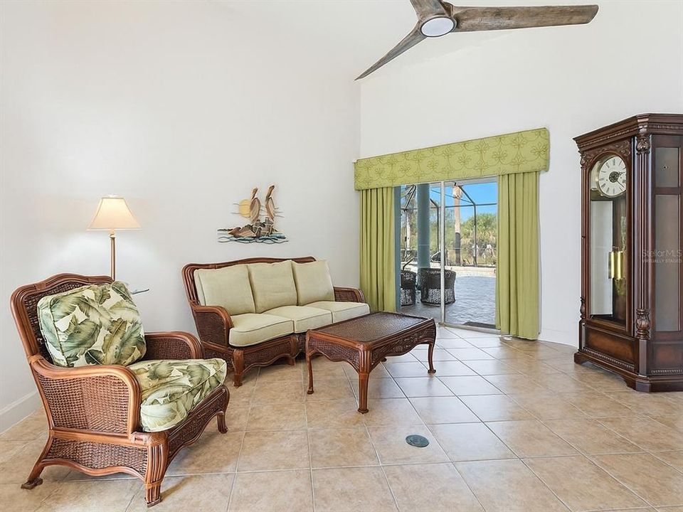 For Sale: $699,000 (3 beds, 3 baths, 2569 Square Feet)