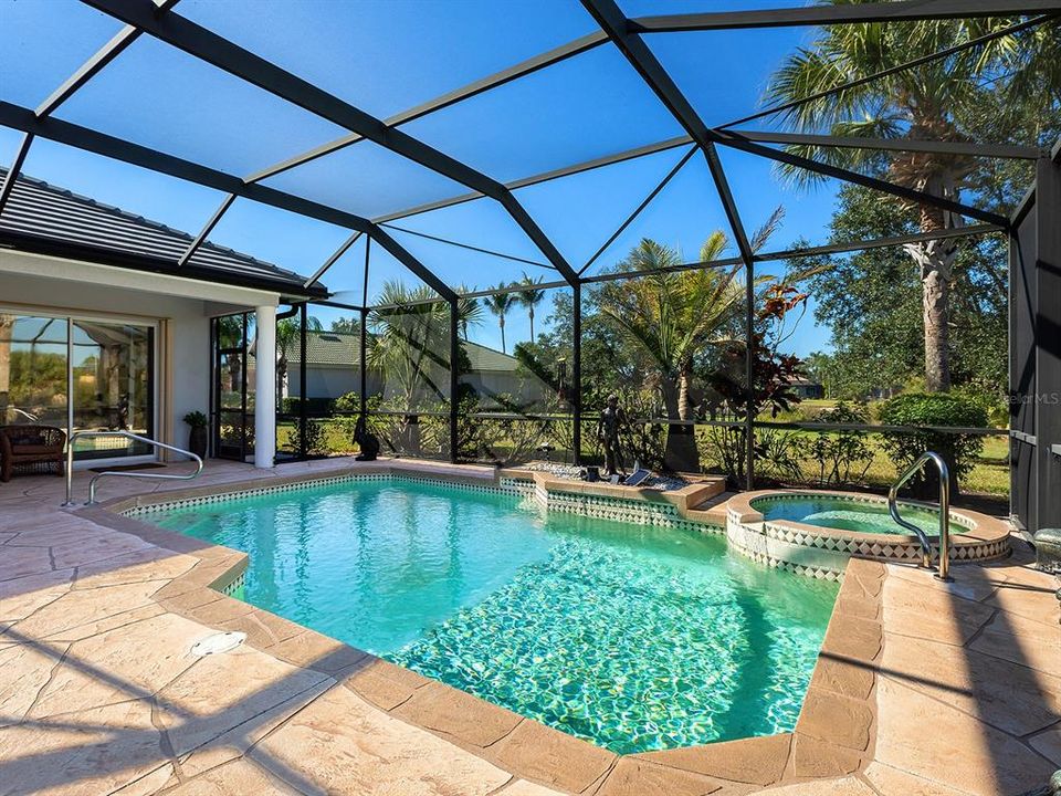 For Sale: $699,000 (3 beds, 3 baths, 2569 Square Feet)