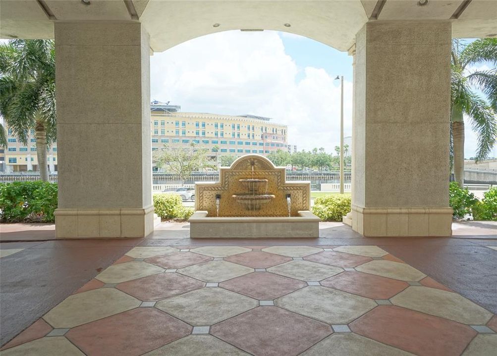 Под контрактом: $2,750 (2 спален, 1 ванн, 1022 Квадратных фут)