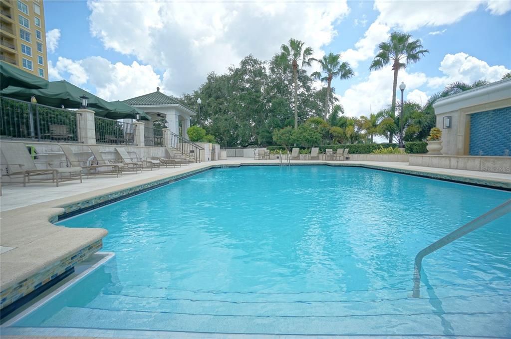 Под контрактом: $2,750 (2 спален, 1 ванн, 1022 Квадратных фут)