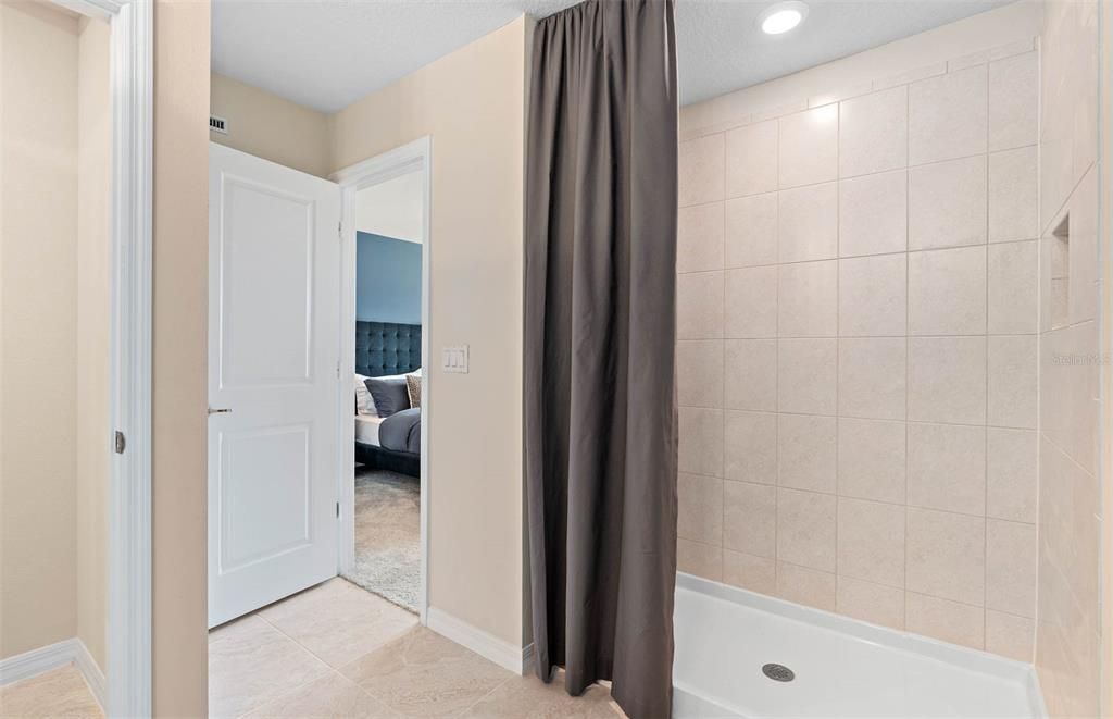 For Sale: $285,090 (3 beds, 2 baths, 1699 Square Feet)