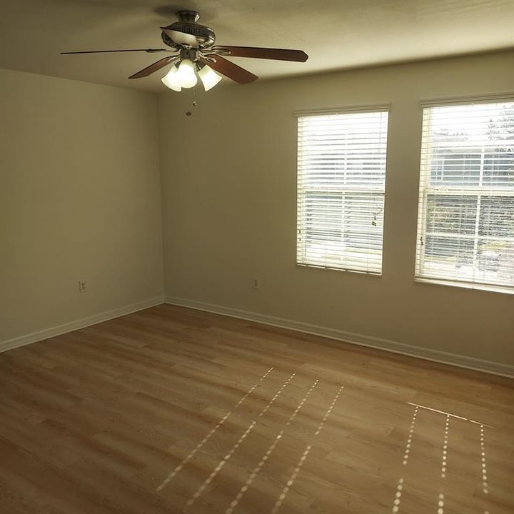 For Rent: $1,900 (2 beds, 2 baths, 1181 Square Feet)