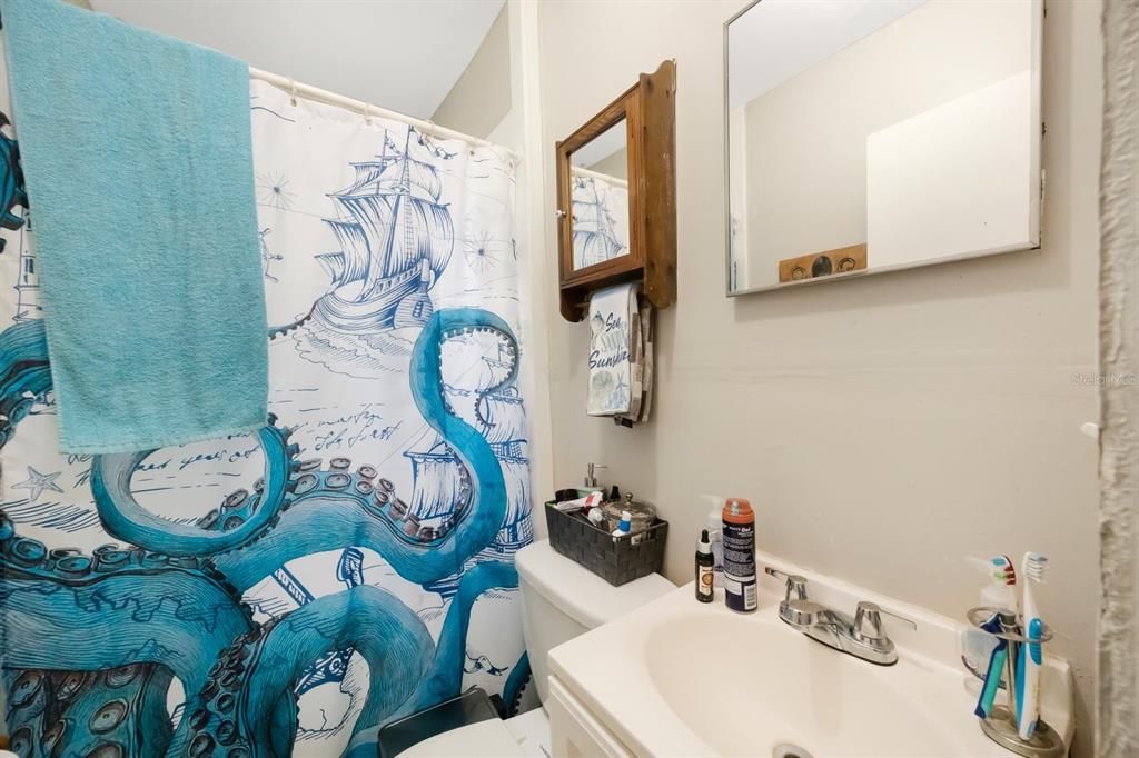 Active With Contract: $299,000 (3 beds, 0 baths, 1000 Square Feet)