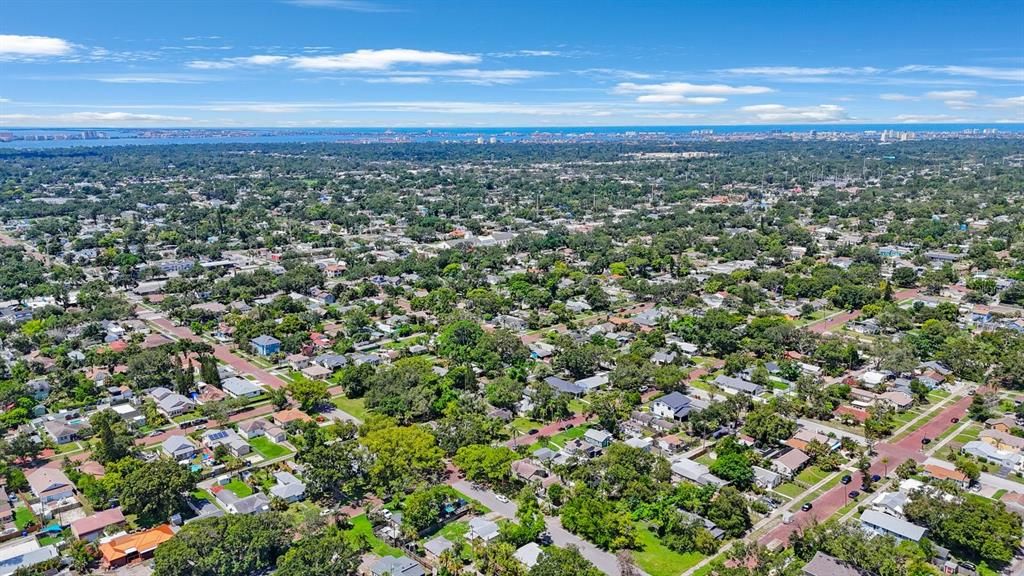 Active With Contract: $299,000 (3 beds, 0 baths, 1000 Square Feet)