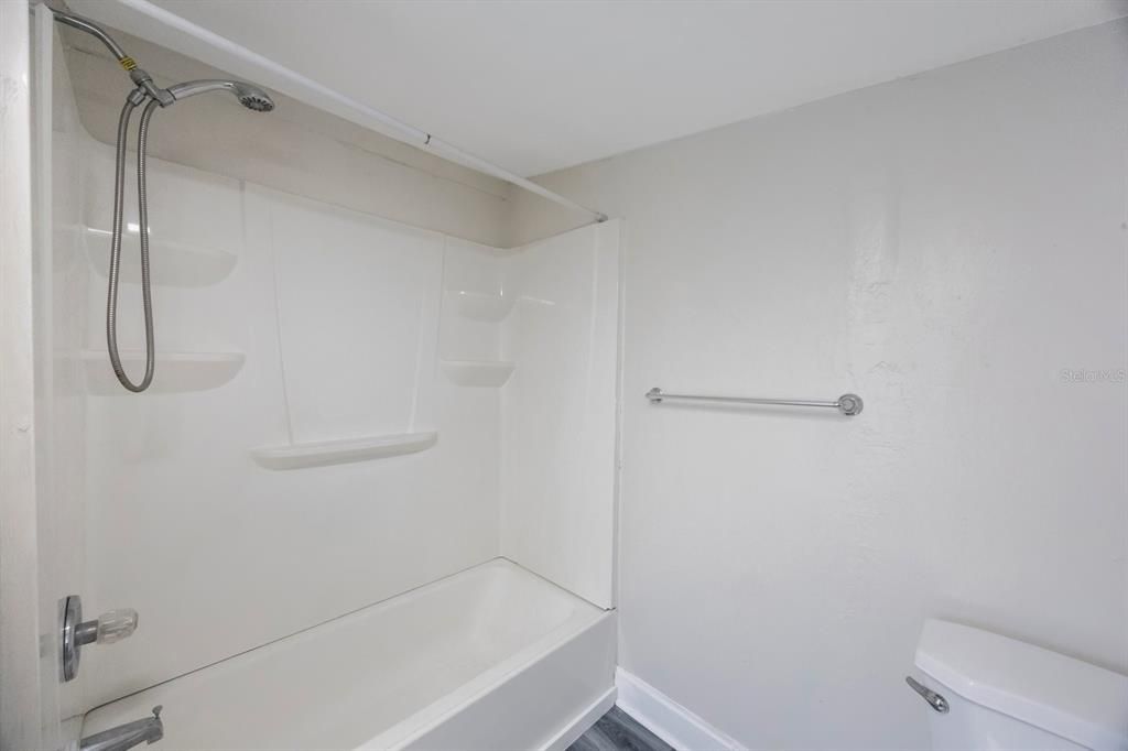 Active With Contract: $299,000 (3 beds, 0 baths, 1000 Square Feet)