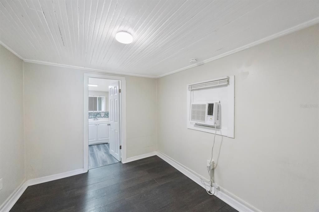 Active With Contract: $299,000 (3 beds, 0 baths, 1000 Square Feet)