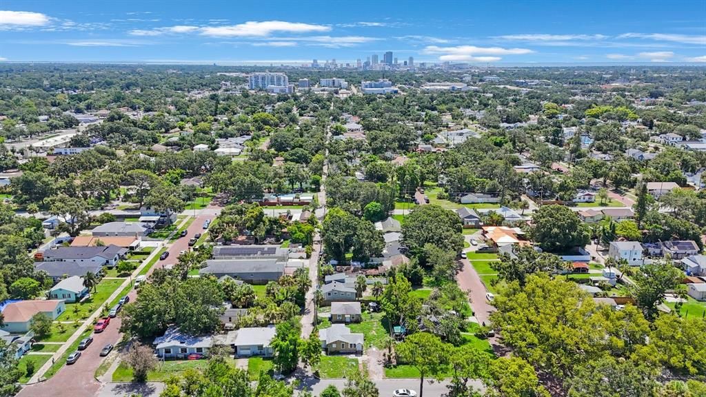 Active With Contract: $299,000 (3 beds, 0 baths, 1000 Square Feet)