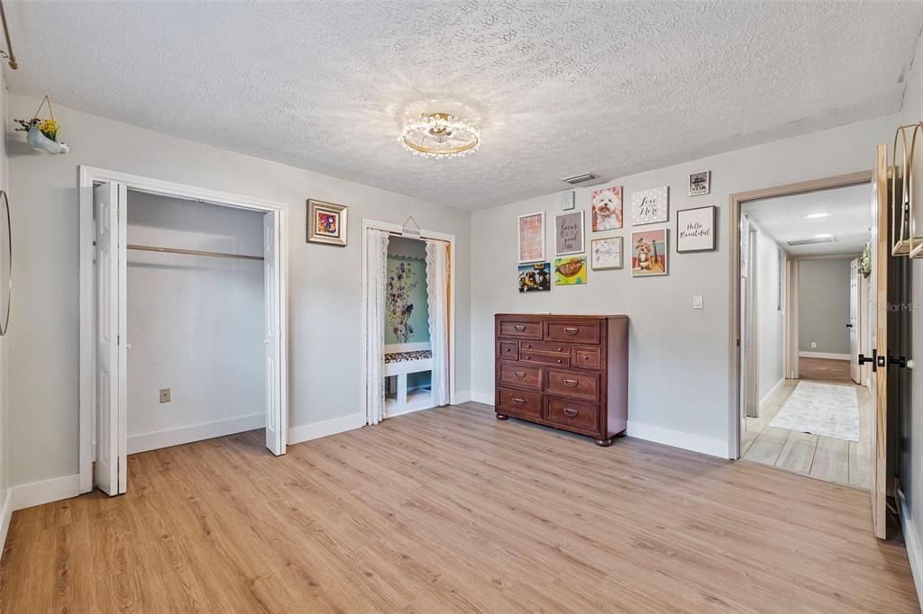 Active With Contract: $740,000 (4 beds, 2 baths, 2219 Square Feet)