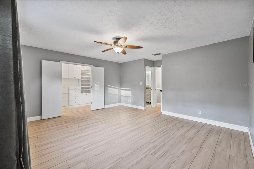 Active With Contract: $740,000 (4 beds, 2 baths, 2219 Square Feet)