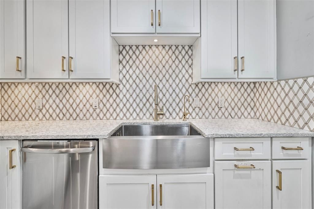 Active With Contract: $740,000 (4 beds, 2 baths, 2219 Square Feet)