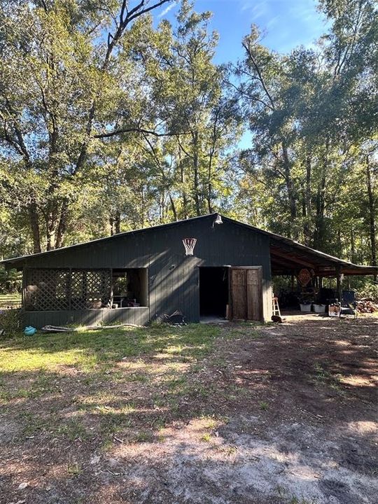 For Sale: $135,000 (3 beds, 2 baths, 1620 Square Feet)