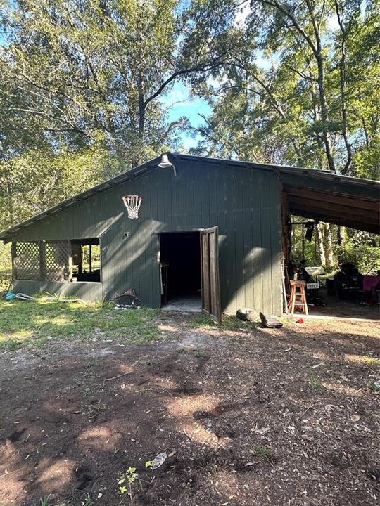 For Sale: $135,000 (3 beds, 2 baths, 1620 Square Feet)