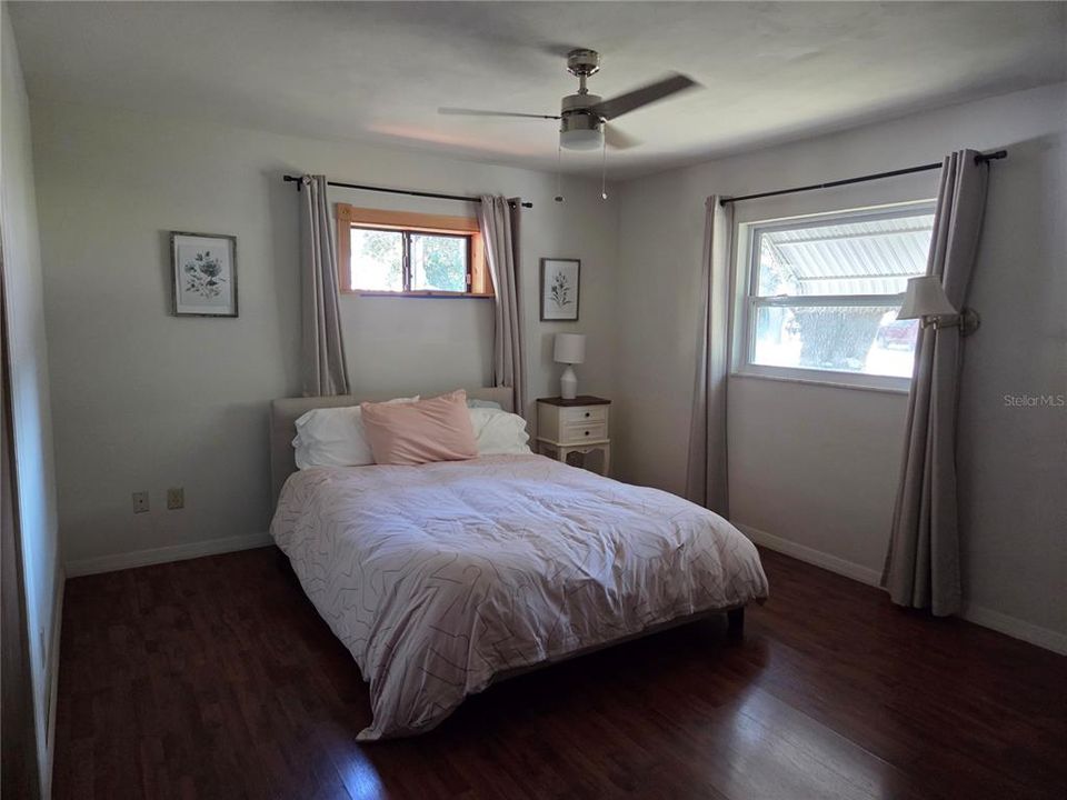 For Sale: $228,900 (2 beds, 2 baths, 1248 Square Feet)
