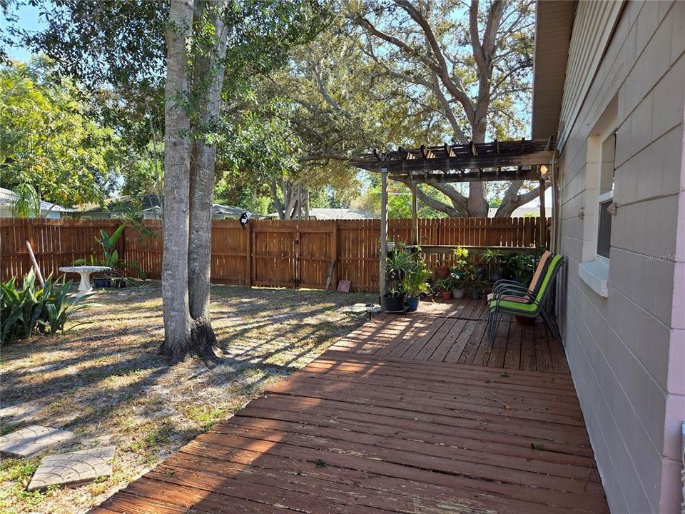 For Sale: $228,900 (2 beds, 2 baths, 1248 Square Feet)