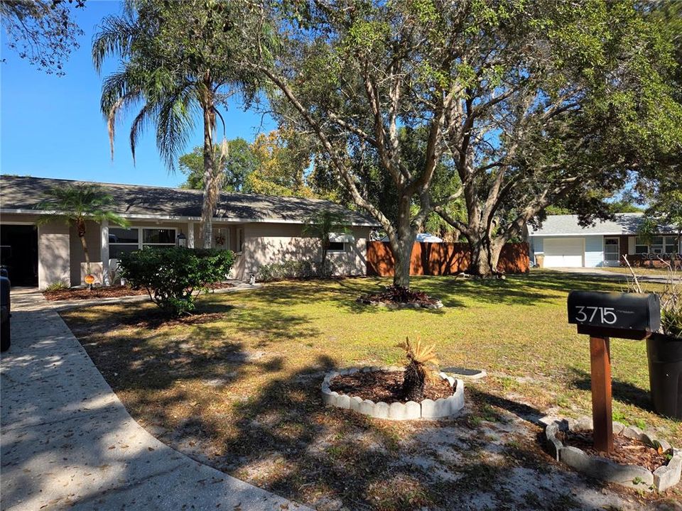 For Sale: $228,900 (2 beds, 2 baths, 1248 Square Feet)