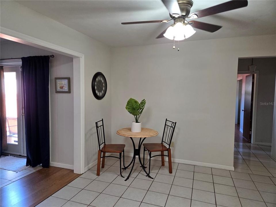 For Sale: $228,900 (2 beds, 2 baths, 1248 Square Feet)