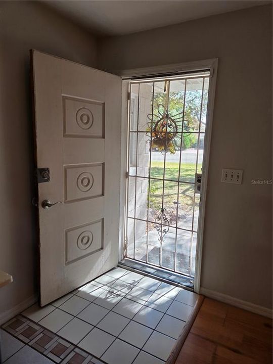 For Sale: $228,900 (2 beds, 2 baths, 1248 Square Feet)