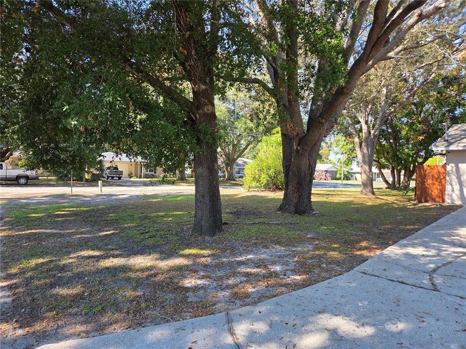 For Sale: $228,900 (2 beds, 2 baths, 1248 Square Feet)