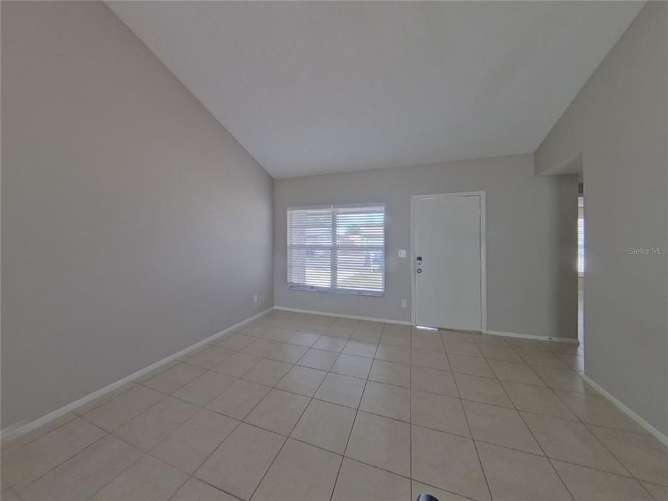 For Rent: $2,229 (3 beds, 2 baths, 1196 Square Feet)