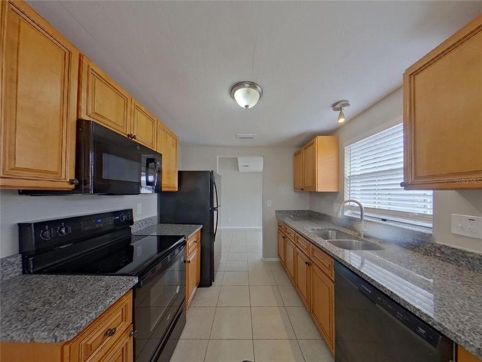 For Rent: $2,229 (3 beds, 2 baths, 1196 Square Feet)